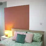 Stylish 3bedroom By Homely *