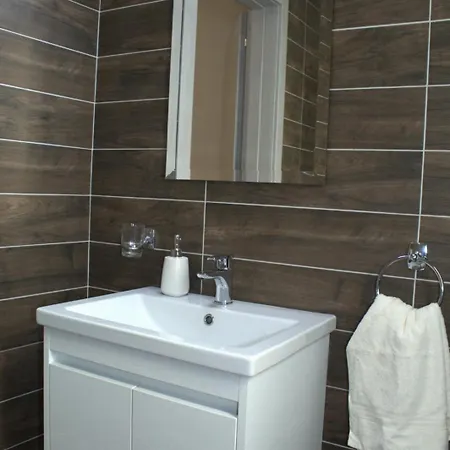 Daire Stylish 3bedroom By Homely Gzira