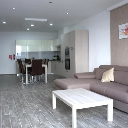 Stylish 3bedroom By Homely Gzira