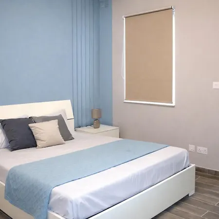 Stylish 3bedroom By Homely